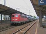br-6140-e40/78407/140-002-mit-sehr-langem-autozug 140 002 mit sehr langem Autozug am 16.06.07 in Neuwied