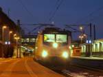 br-6146-traxx-f-p140-160-ac1-2/123651/am-abend-des-192-stand-der Am Abend des 19.2 stand der ME nach Uelzen angefhrt von 146-05 im Bahnhof Hamburg-Harburg.