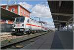 br-6147-traxx-p-160-ac3-db/805154/die-db-147-578-9-ist-mit Die DB 147 578-9 ist mit ihrem IC als Leermaterialzug von Radolfzell in Sngen angekommen, von wo aus der Zug als IC nach Stuttgart fahren wird. 

19. Sept. 2022
