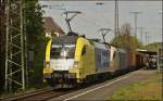 Groe berraschung am 17.04.11 in Kln West... ES 64 U2-016 und ES 64 U2-068 durchfuhren mit einem Containerzug Gleis 1 in Richtung Koblenz