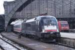 ES 64 U2-017 + ES 64 U2-001 mit einem Ersatzzug nach Bonn bei der Ausfahrt in Kln Hbf am 06.03.2010 um 13:10 Uhr