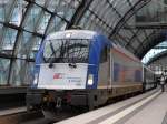 5 370 007 (1251) der PKP stand mit dem Berlin-Warschau Express im Bahnhof Berlin Hbf am 12.8