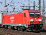 185 258-1 mit Containerzug am 29.03.11 in Fulda