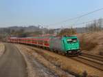 br-6185-traxx-f140-ac1-ac2/151573/die-185-617-mit-einer-s Die 185 617 mit einer S Bahn nach Neumarkt Oberpfalz am 05.03.2011 unterwegs bei Plling. 
