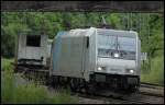 br-6185-traxx-f140-ac1-ac2/276772/185-571-txlrailpool-mit-gueterzug-am 185 571 (TXL/Railpool) mit Gterzug am 22.06.13 in Gtzenhof
