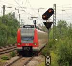 423 104/604-8 fuhr als S2 in den Bahnhof von Berg am Laim ein. Aufgenommen wurde das Bild am 28.7.