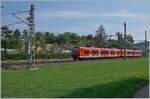 BR 0425/785411/die-beiden-db-425-514-6-und Die beiden DB 425 514-6 und 425 012-1 verlasen als Regionalbahn Singen - Schaffhausen den Bahnhof Thayngen. 

30. August 2022