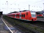 BR 0425/93743/ein-db-425-steht-am-13112009 Ein DB 425 steht am 13.11.2009 im Bahnhof Wanne-Eickel.