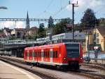 BR 0426/88984/da-ist-man-mal-im-ausland Da ist man mal im Ausland und was verfolgt einen ein Bonsai-Quitschie. 426 013-9 fuhr als Regionalbahn von Schaffhausen am 9.8 nach Singen/HTW.