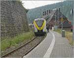 Der DB 1440 176 Coradia Continental 2  Grinsekatze  wartet Seebrugg auf die Abfahrt nach Freiburg im Breisgau.