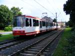 Eine Doppeltraktion aus Stadtbahnwagen B der Dortmunder Stadtwerke ist am 19. Juli 2008 am Fredenbaum unterwegs.