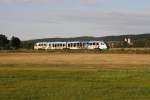 Ein Werbung tragender Desiro der Vogtlandbahn wurde am 23.08.12 kurz vor seinem nchsten Halt bei Nabburg angetroffen.