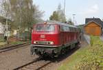 Eisenbahnbilder/334065/einmal-mit-sonne-215-086-0-beim Einmal mit Sonne!... 215 086-0 beim rangieren in Puderbach (11.04.2014)
