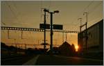 Bahnbilder der etwas anderen Art/281594/sonnenaufgang-in-morges23072013 Sonnenaufgang in Morges.
23.07.2013