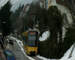 Bahnbilder der etwas anderen Art/68019/ein-schmalspur-zahnrad-strassenbahn---oder-ein-blick Ein Schmalspur-Zahnrad-Straenbahn - oder ein Blick in einen Spiegel...
(Die Zacke in Stuttgart am 13. Mrz 2010)