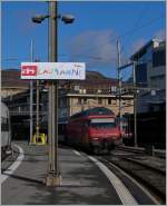 Ein von Kindern angefertigtes Stationsschild in Lausanne.