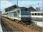 BB 67000/80836/bb-67357-mit-einen-schnellzug-nach BB 67357 mit einen Schnellzug nach Caen in Tours am 22. Mrz 2007.