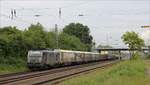 37016 im Tarnmodus vor einem gemischtem Güterzug am 18.05.19 in Sechtem