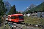 alpen-metro-martigny---vallorcine---chamonix---st-gervais/782796/der-sncf-z-850-053-94 Der SNCF Z 850 053 (94 87 0001 856-7 F-SNCF) erreicht sein Ziel Vallorcine. 

1. Aug. 2022