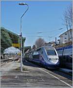 Der relativ kleine Bahnhof von Evian ist in der Saison an einigen Tage Ziel von TGV Zügen aus Paris. Im Bild der TGV 287 der soeben aus Paris Gare de Lyon in Evian eingetroffen ist und am Nachmittag wieder dorthin zurück fahren wird. 

21. März 2019