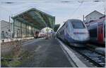 Duplex/814941/in-der-saison-im-winter-und In der Saison im Winter und Sommer verkehren an Wochenenden direkte TGV Züge von Paris nach Evian, ein solcher ist hier nach seiner Ankunft in Evian zu sehen.

8. Feb. 2020