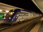 Der X 72516 frh Morgens im Bahnhof Clermont-Ferrand am 29/03/10.