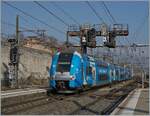 Der in Chambéry-Challes-les-Eaux nach Genève ausfahrende SNCF Z 24608 diente mir als  Testbild  für den FS Treniatlia  ETR 400, der dann aber auf Gleis B satt A angekündigt wurde...
 

20. März 2022 