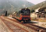 Ein FS Regionalzug mit der D 345 1145 verlsst im Juni 1985 den Bahnhof Breil sur Roya.
(Gescanntes Analog Bild)
