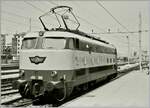 E 444/793280/ein-fs-klassiker-die-200-km-schnelle Ein FS-Klassiker: die 200 km/ schnelle E 444 090 in Milano Centrale.

Analogbild vom Juni 19895 