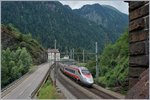 ETR 610/519469/ein-fs-trenitalia-etr-610-erreicht Ein FS Trenitalia ETR 610 erreicht bei Rodi Fiesso die 'Dazio Grande'.
21. Juli 2016