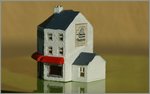 Das kleines T Gauge (1:450) Haus aus einem andern Blickwinkel. 
10. Juni 2016