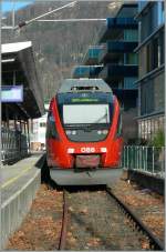 Gleich anschliessend an das Bahnhofsvorfeld von Bregenz befindet sich der  Bahnhof  Bregenz Hafen: ein Durchgangsgleis und ein Kopfgleis.