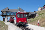 Nachdem ein dieselbetriebener Zug der Schafbergbahn seine Endstation erreichte, konnte die  Z12 , eine Neubau-Dampflok, ihre Talfahrt antreten.