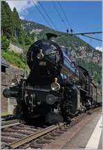 Verschiedene/510194/die-maechtige-c-562978-mit-ihrem Die mächtige C 5/62978 mit ihrem SRF (Schweizer Fernsehn) Dampfzug in Göschenen.
28. Juli 2016