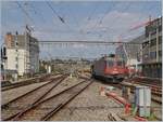 re-620-re-6-6/708062/die-sbb-re-620-39-8-murten Die SBB Re 620 39-8 'Murten' erreicht mit einem Güterzug in Richtung Wallis den Bahnhof von Lausanne. 21. Juli 2020