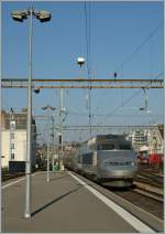 Der TGV LYRIA nach Paris wird in Lausanne bereitgestellt. 
11.03.2011