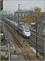 TGV  Lyria  auf dem Weg von Paris nach Zrich bei der Durchfahrt in Liestal. 
6. Nov. 2011