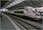 Der sportliche TGV Lyria 4407 in Lausanne.
8. Juni 2016