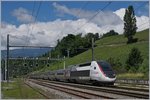 Ein Lyria TGV hat bei La Plaine die Schweiz erreicht und damit bald sein Ziel Genüve.
20. Juni 2016