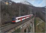 Die SBB/TMR Regionalzüge werden auch für  IR -Leistungen am Simplon herangezogen. Hier erreicht der IR 3315 Preglia, (wo er jedoch ohne Halt durchfahren wird)
27. Jan. 2015