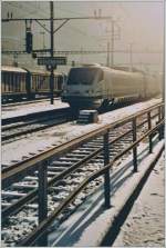 Cisaplino/143947/ein-cis-etr-470-auf-dem Ein CIS ETR 470 auf dem Weg nach Zrich bei der Durchfahrt in Gschenen.
16. Nov. 2001 / gescanntes Foto 
