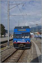 MIB/724556/der-ehemalige-cev-mvr-be-26 Der ehemalige CEV MVR Be 2/6 7004 'Montreux' fährt bei der MIB als Be 2/6 13 und dies in einem sehr gefälligen blauen Farbkleid, was jedoch nicht darüber hinweg half, dass der Zug in Meiringen recht ungeschickt stand, um in einigermassen fotografieren zu können. 22. September 2020