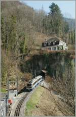 Auf 80 cm Spurweite von Montreux auf den Rochers de Naye: Die Haltestelle Toveyre. 
26. Mrz 2012