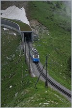 mob-goldenpass/507591/deir-bhe-24-207-auf-talfahrt Deir  Bhe 2/4 207 auf Talfahrt oberhalb von Jaman.
3. Juli 2016