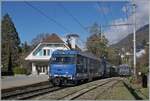 Die MOB Ge 4/4 8001 ist bei Fontanivent mit dem GoldenPass Express GPX 4074 von Montreux nach Interlaken Ost unterwegs.
