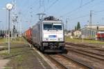 386 014-5 METRANS Rail s.r.o. mit einem Containerzug in Stendal und fuhr weiter in Richtung Magdeburg. 07.08.2015