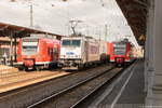 br-7386/546362/386-015-2-metrans-rail-sro-mit 386 015-2 METRANS Rail s.r.o. mit einem Containerzug in Stendal und fuhr weiter in Richtung Salzwedel. 16.03.2017