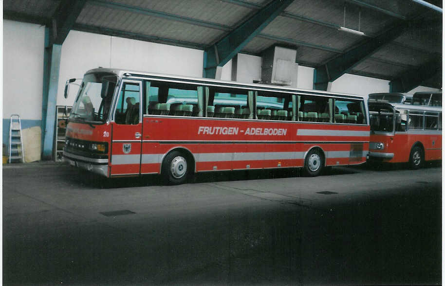 (009'825) - AFA Adelboden - Nr. 20/BE 19'692 - Setra (ex Hauser, Gryon) am 25. August 1993 im Autobahnhof Adelboden