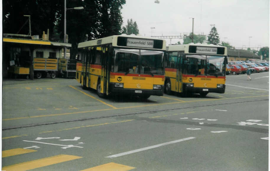 (014'504) - PTT-Regie - P 25'333 - Mercedes/R&J am 11. Juli 1996 beim Bahnhof Frauenfeld