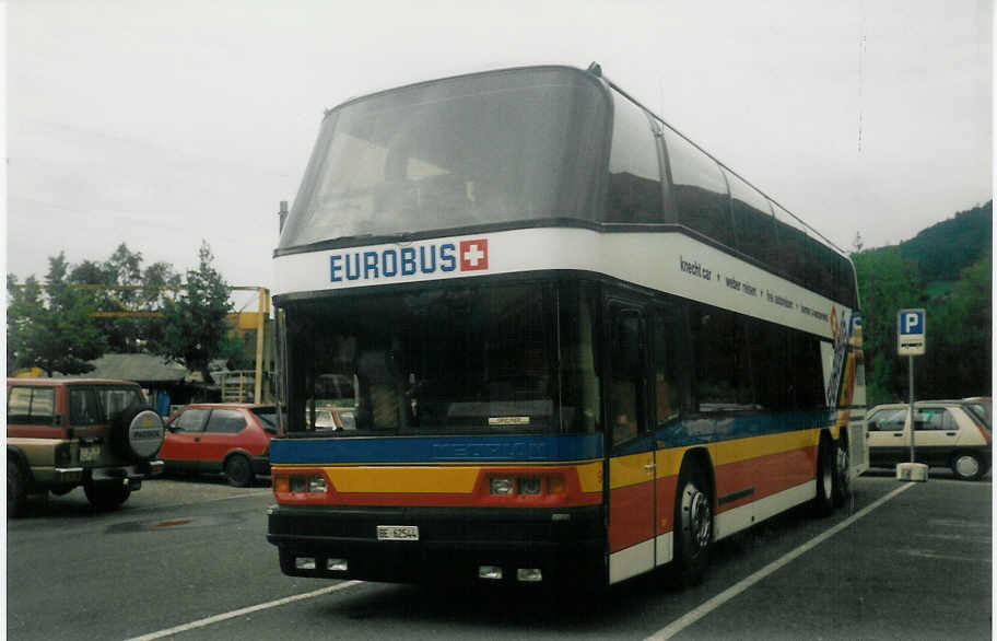 (014'734) - Berner+Wanzenried, Bern - Nr. 9/BE 62'544 - Neoplan am 24. August 1996 in Thun, Seestrasse